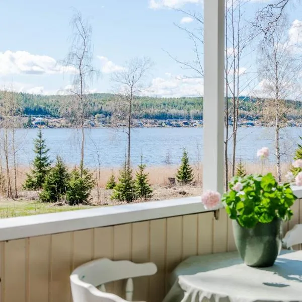 Guesthouse on an Island, hotel i Dekarsön