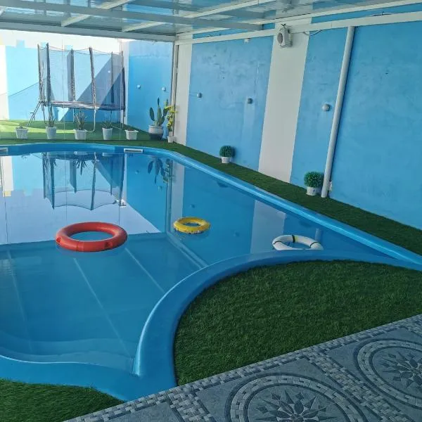 Fig House Villa with Heated Swimming Pool & Firepit, hotel v destinaci Al ‘Aqar