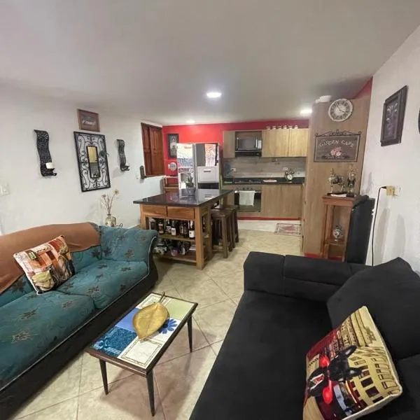 Villa Chela, Hermosa casa de descanso, Venecia Antioquia, hotel v destinácii Venecia