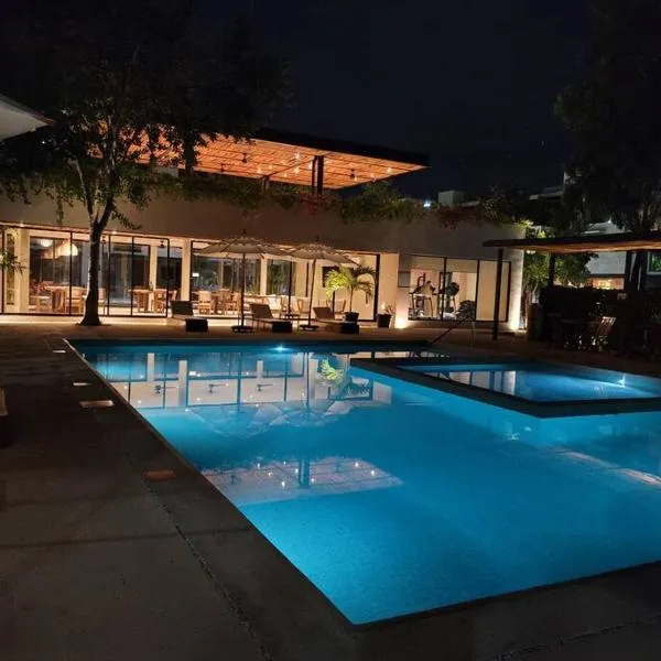 Amazing Dream Home in Gated Community, hotel v destinaci Playa del Carmen