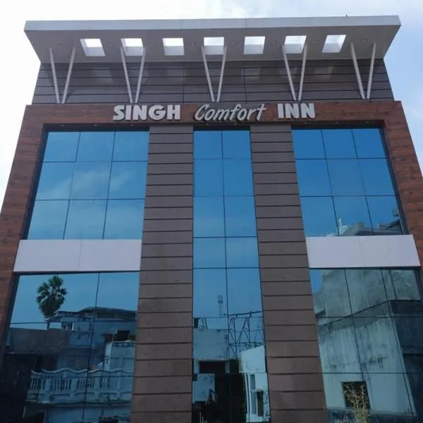 Hotel Singh Comfort Inn, מלון בBudhat