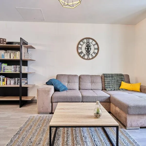 OFFRE SPECIALE Centre Verdun - Idéal Famille - Le Châtelois, hotel v destinaci Verdun-sur-Meuse