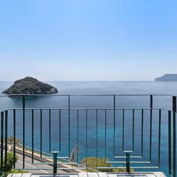 Appartamento stupenda vista mare, hotel v destinácii Bergeggi