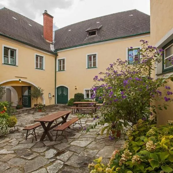 Gästehaus Huber, hótel í Weissenkirchen in der Wachau