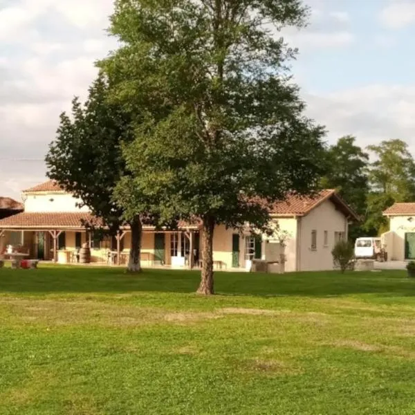 La Mancine Laulan, hotel in Jau-Dignac-et-Loirac