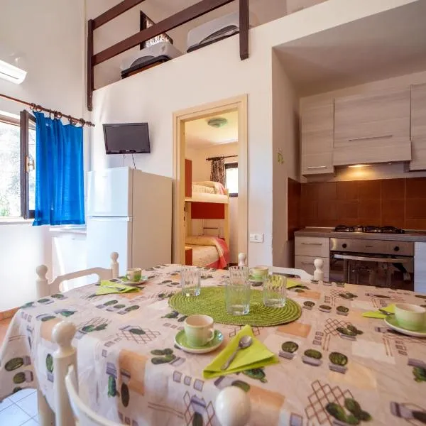 Appartamento Laura, hotel v destinaci Porto Azzurro