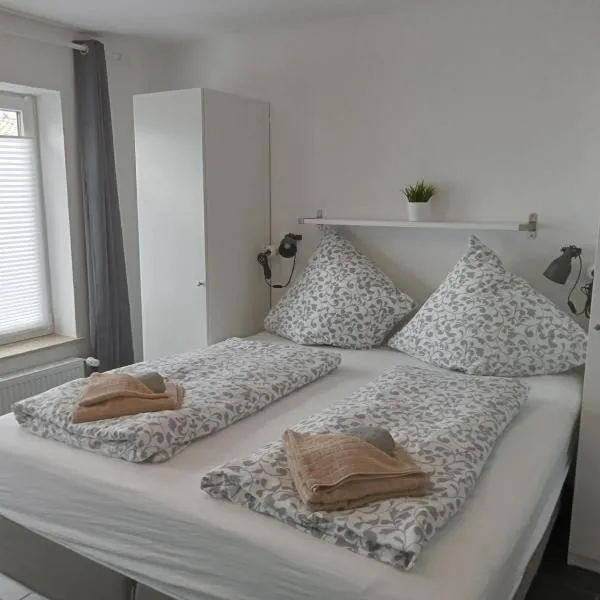 Ferienhaus am Binnenhafen, Hotel in Emden