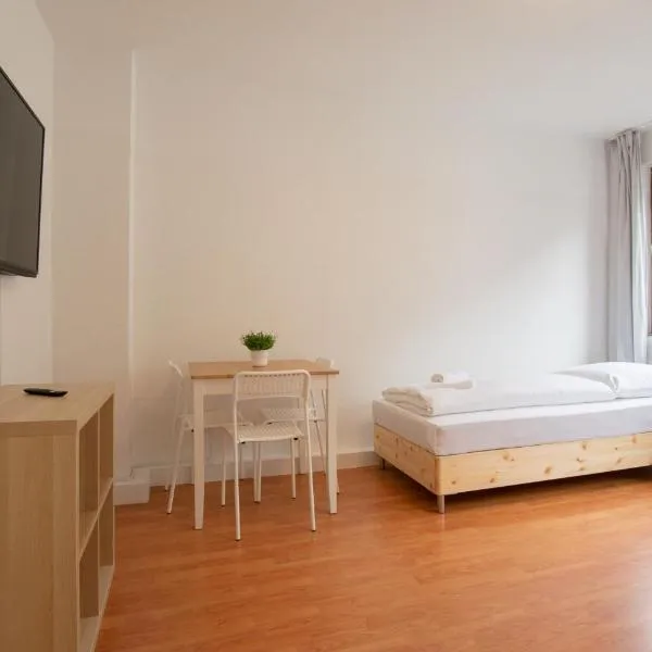 Tolstov Apartments - 1 , 2 and 3 Room Monteur Apartments، فندق في دويسبورغ