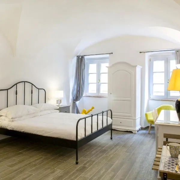 Ca' di Sommoborgo, nel cuore di Pontremoli, hotel a Pontremoli