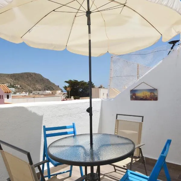 Ático con encanto en Cabo de Gata. A 100m de la playa., hotel en Carboneras