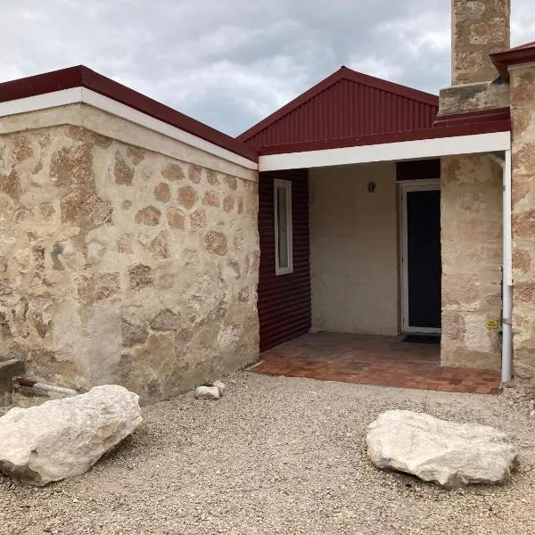 Mallee Lodge - Dhilba Guuranda-Innes National Park, hotel in Inneston