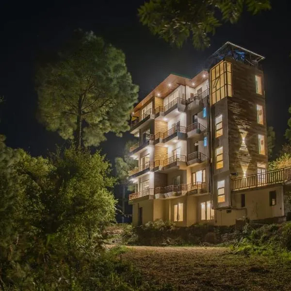 The Lalita's Majestic Pines, hotel in Kasauli
