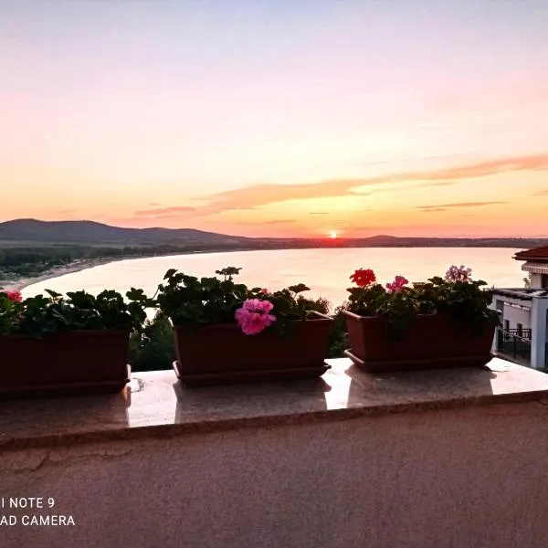 Sunrise - Apartment 41,Santa Marina, Sozopol, hotel in Sozopol