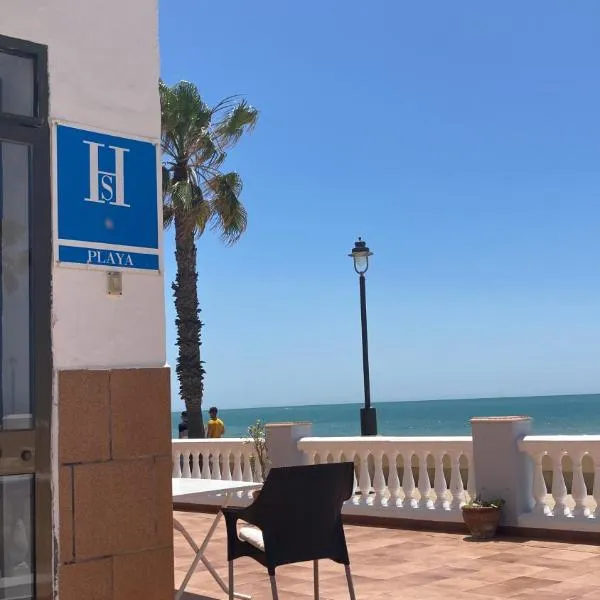 Tranvía Beach House, hotel v destinaci Chipiona