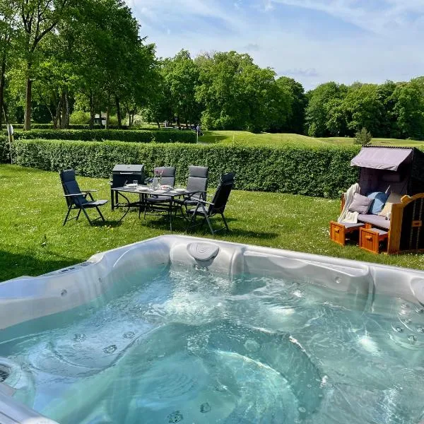 Blick ins Grüne- Premium-FeWo, hotel in Göhren-Lebbin
