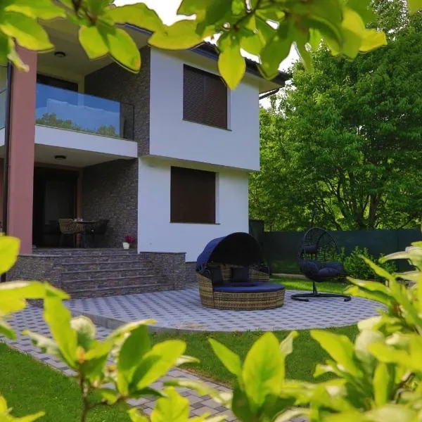 Villa EDY, hotell sihtkohas Dubovsko