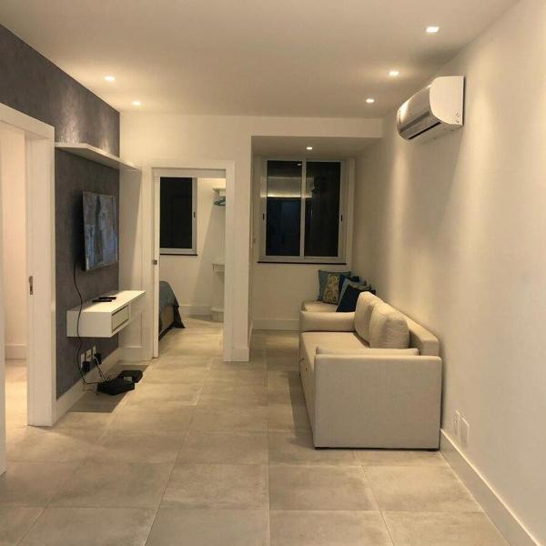 Novíssimo 2 quartos na quadra da praia - Foto 5