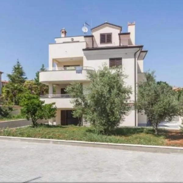 Sara, ξενοδοχείο σε Rovinj