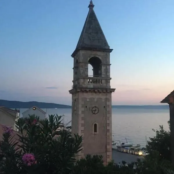 Stone house Castellum, hotel v destinaci Kaštela