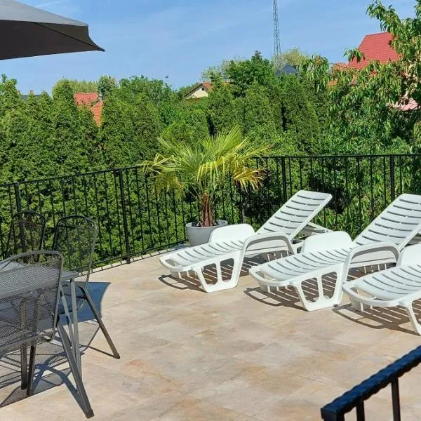 Violetta Vendégház – hotel w mieście Keszthely