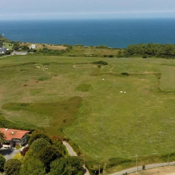 Azkorri Beach House, hotel v destinaci Getxo