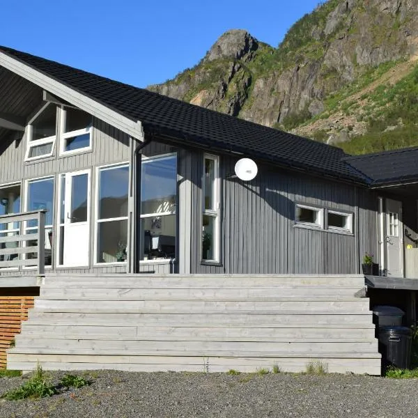 Hytte i Raftsundet, hotel in Digermulen