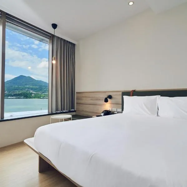 CHECK Inn Express New Taipei Tamsui, hotel in Tamsui