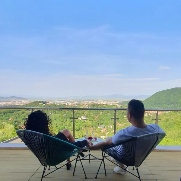 Seasons-Top of the city, Hotel in Braşov