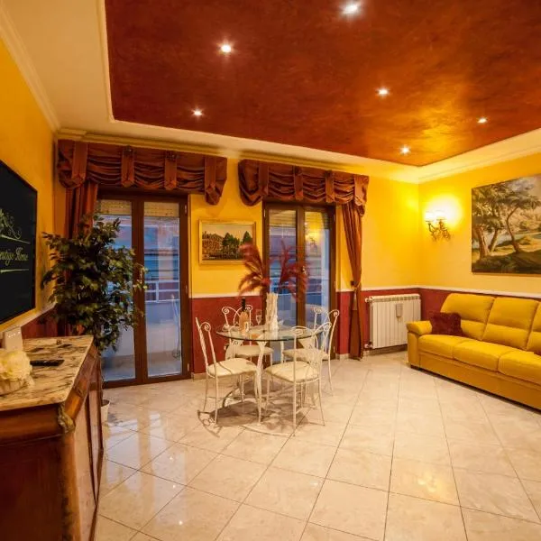 Neptune prestige home near Rome, hotel v destinaci Nettuno