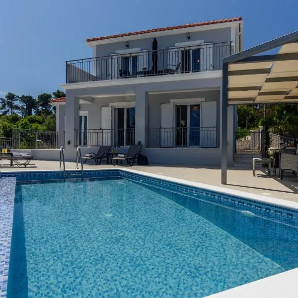 VILLA EKTAMA, hotel v destinácii Fiskardho