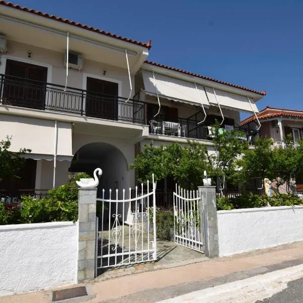 Mega Apartments: Tyros şehrinde bir otel