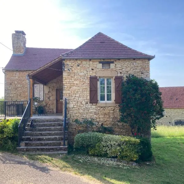 maison de campagne en pierre, hotel em Lavercantière