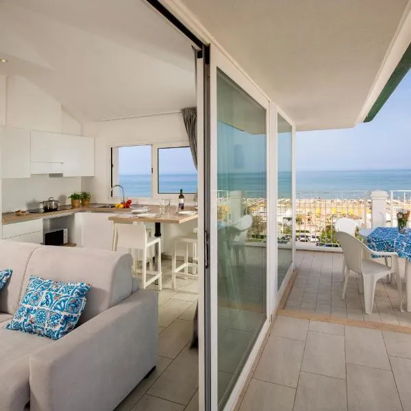 Rubino Apartments a 100metri dal mare, hotel in Riccione