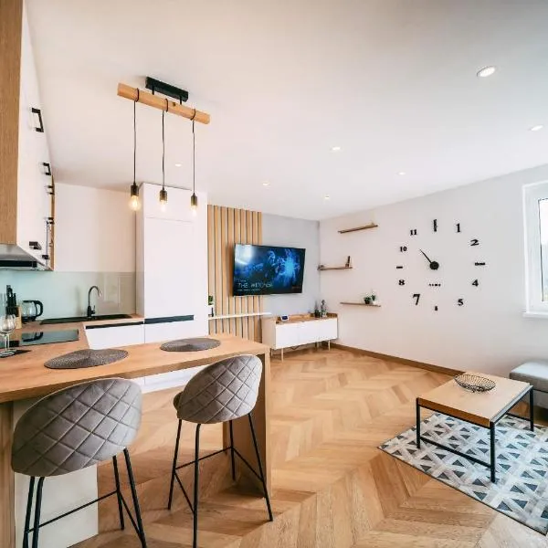 Luxury Apartment w. City Views in Košice Old Town, khách sạn ở Košice