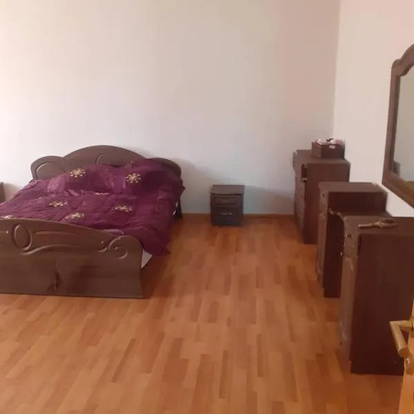 Maka's Guesthouse, hotel v destinaci Tʼianetʼi