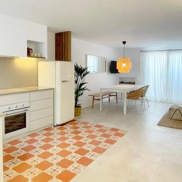 APARTAMENTOS LA PALMA FORNELLS, hotell i Fornells