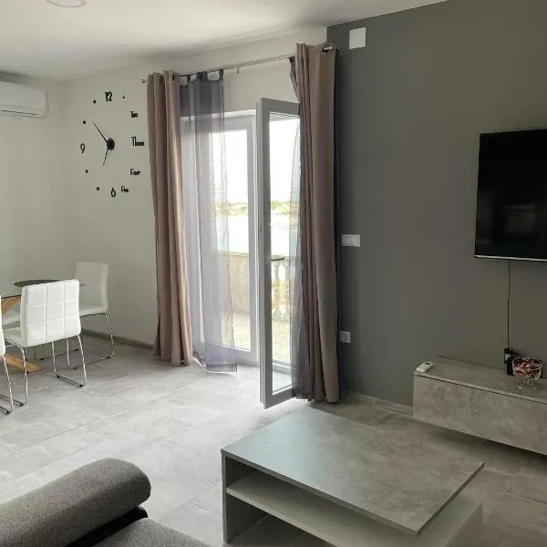Apartman Ivanica, hotell i Lukoran