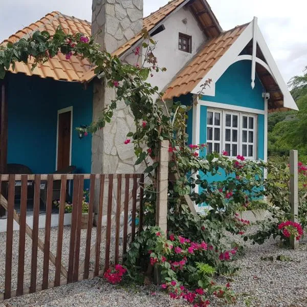 Chalé Contos & Fadas, viešbutis mieste Monte das Gameleirasas