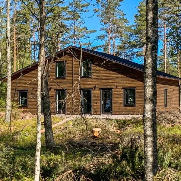 Nice Home In Sffle With Wifi And 3 Bedrooms, hotel in Norra Grimbråten