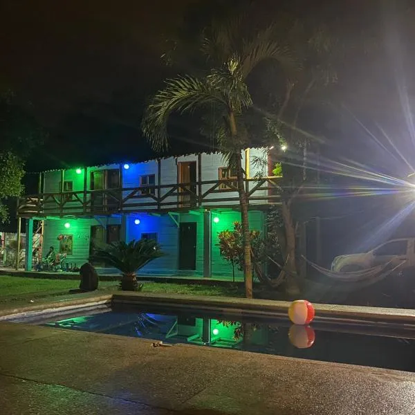 Hostal eco-aventura, hotel v destinaci Montañita