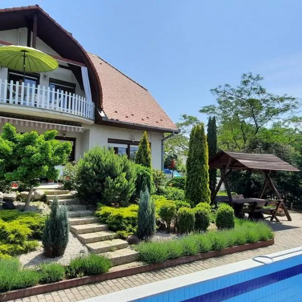 Kati Villa, hotel v destinaci Vonyarcvashegy