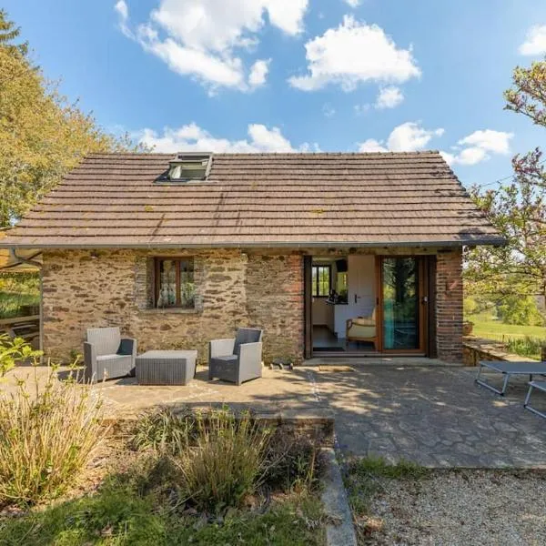 Gîte La Bergerie, hotel v destinácii Ségur-le-Château
