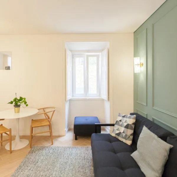 FLH Lapa Apartment with Interior Pateo