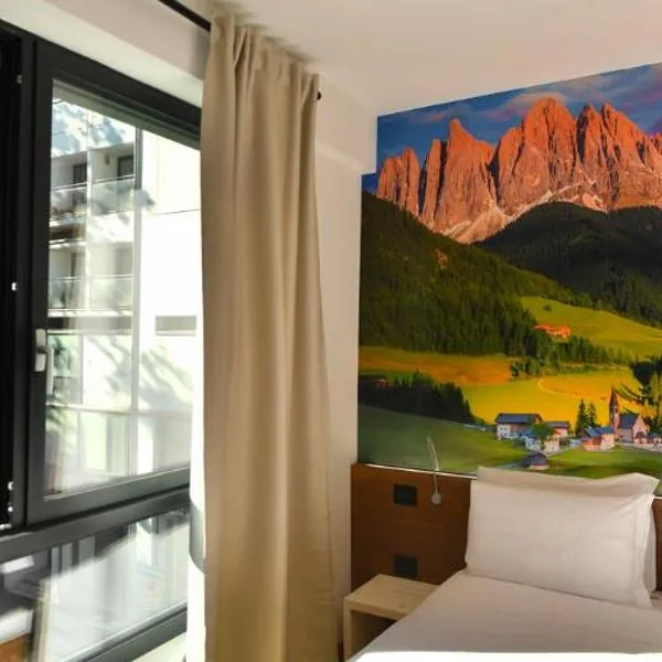 YUGOGO PELLICO 8 Trento Centro, hotel v destinaci Trento