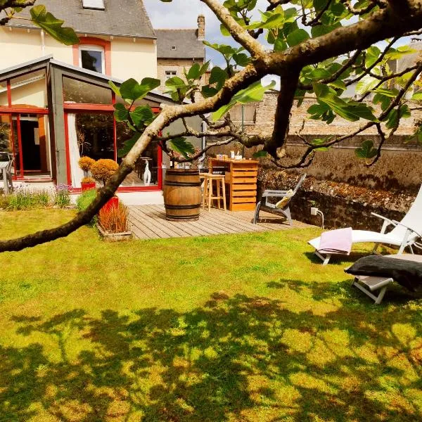 Aux Trois Palmiers, hotel Saint-Brieucben