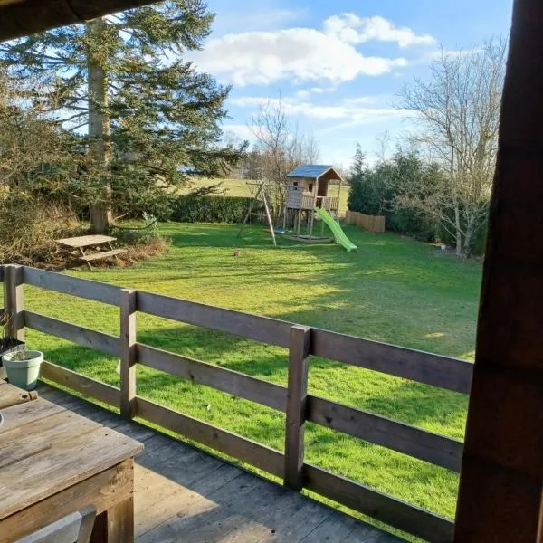 Le Numéro 12 - Chalet à Francorchamps, viešbutis mieste Malmedi