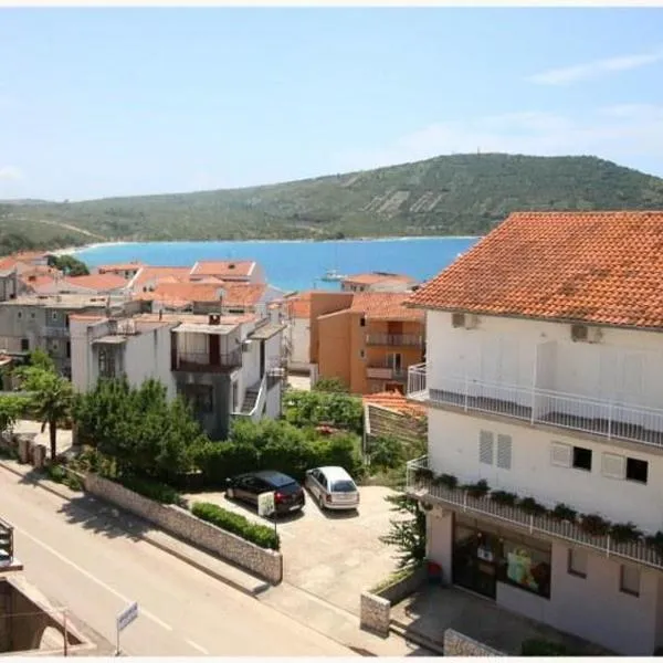 Guest House Lav, hotel Primoštenben