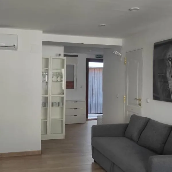 MUY CENTRICO LA PLAZA, hotel v destinaci Chulilla