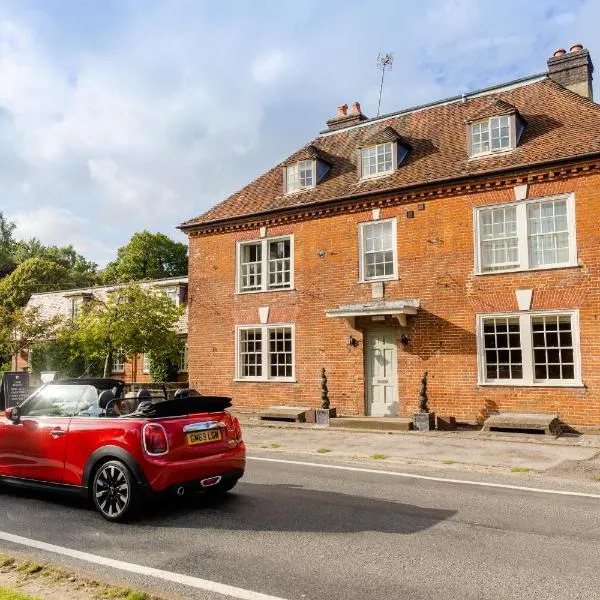 The Bell Inn Hotel, hotel in Landford