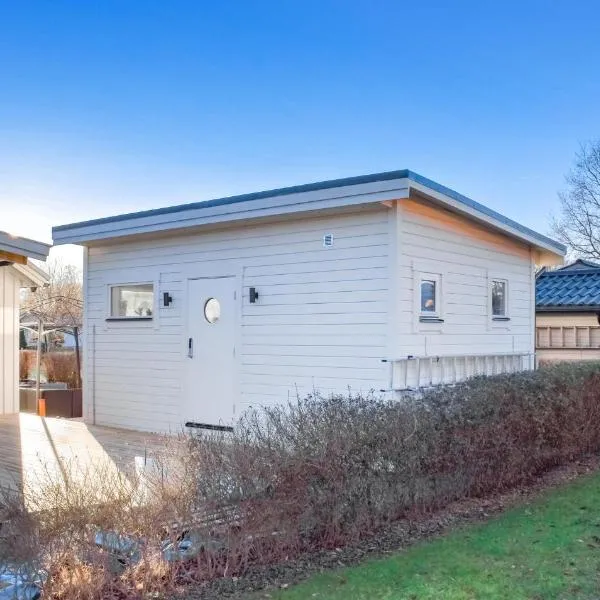 Stunning Apartment In Sölvesborg, hotel in Sölvesborg